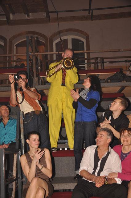 min 2011 01 08 station danse 655